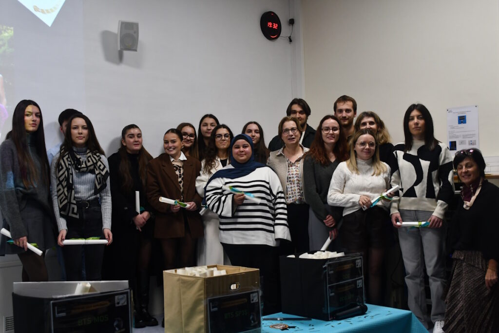 Remise des diplomes Haute Follis Enseignement superieur 2024 GPME