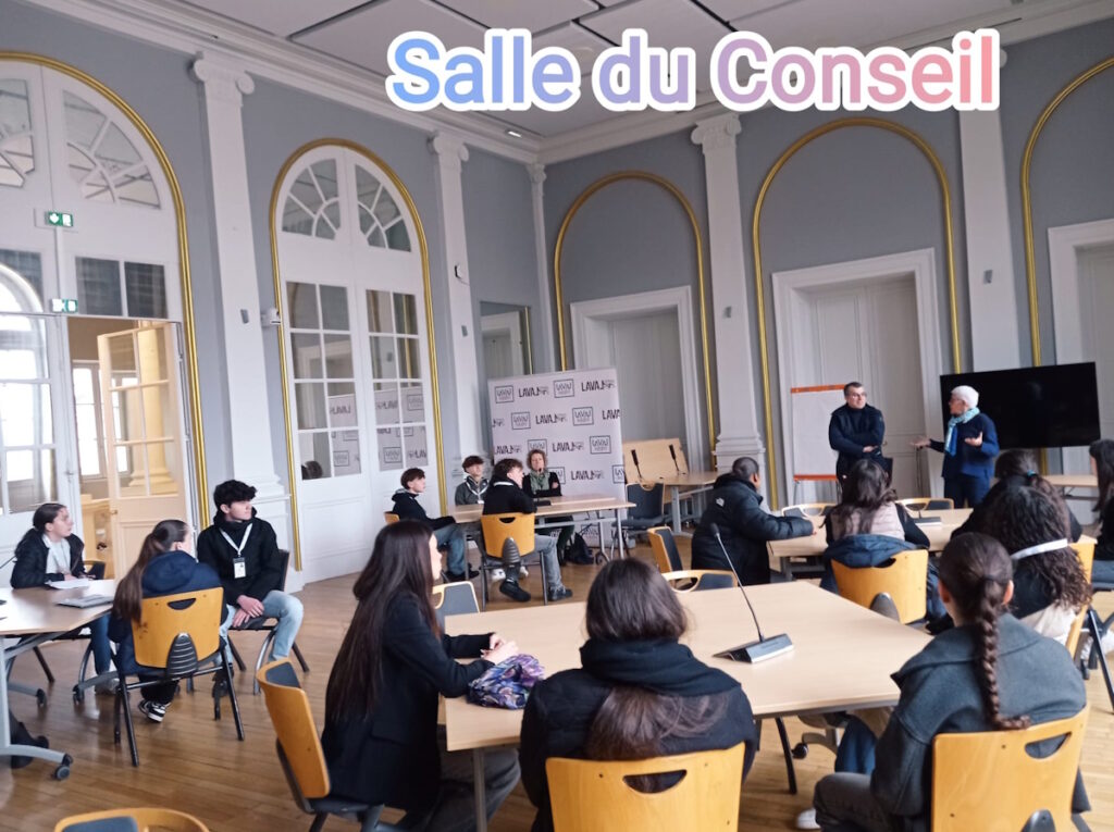 Visite de la Mairie de Laval 2 Haute Follis 2AGO visite de la mairie de Laval 5