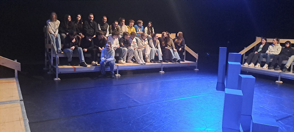 Haute Follis sortie Theatre 2HOT 1