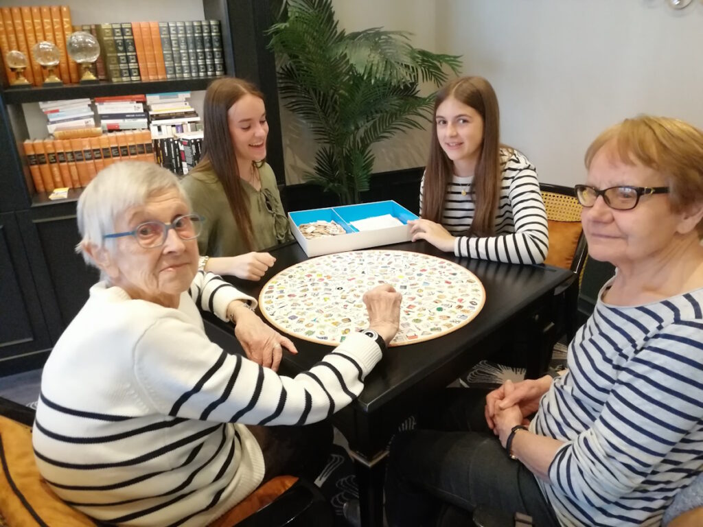 atelier jeux de societe 2ASSP Haute Follis Laval 2