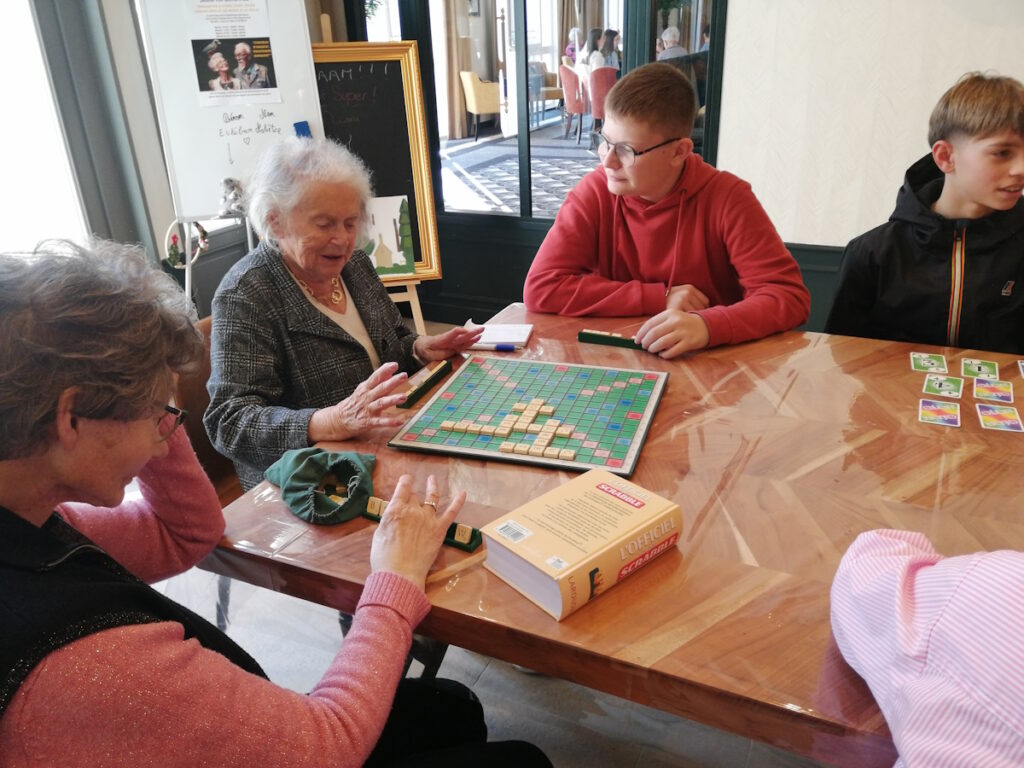 atelier jeux de societe 2ASSP Haute Follis Laval 3