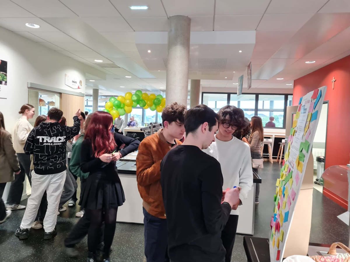 Haute follis soiree de paques internat 1