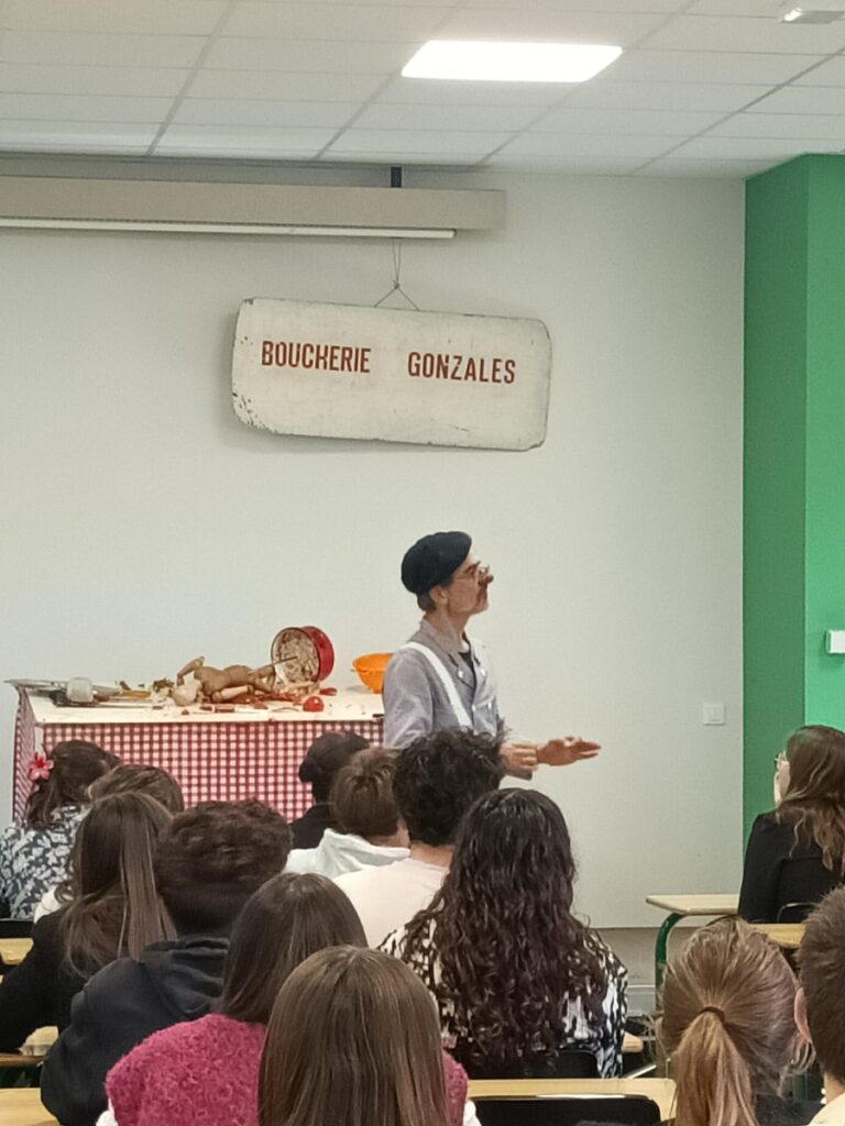 TOUTE UNE SEMAINE CONSACRÉE A LA SANTÉ ET A LA PRÉVENTION AU LYCÉE ! 2 25 THEATRE PREMIERE 1