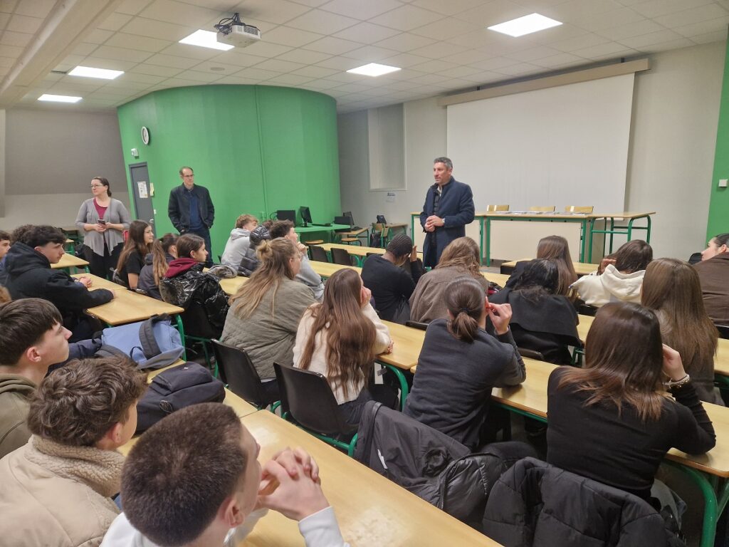 Remise des prix Concours de l'excellence 1 20251217 0807581