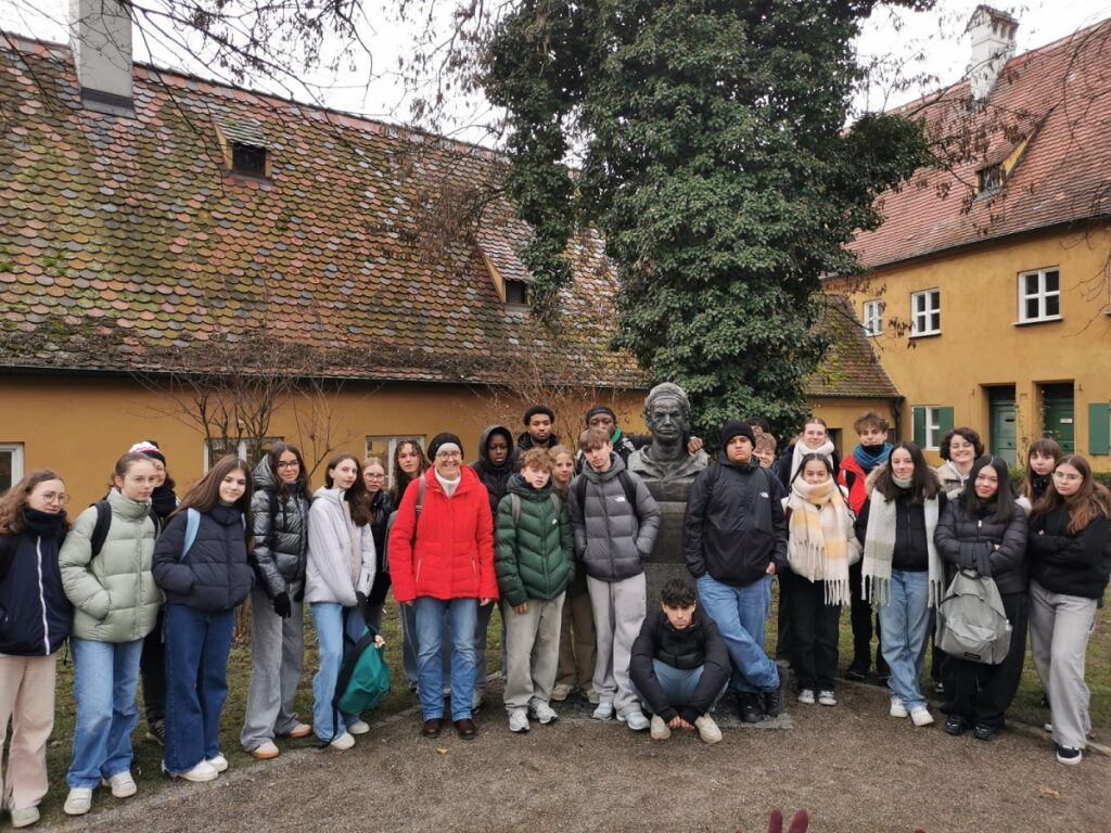 Immersion culturelle et historique pour nos élèves de 1ère Bac Pro TRPM ! 6 WhatsApp Image 2025 12 17 at 12.29.01