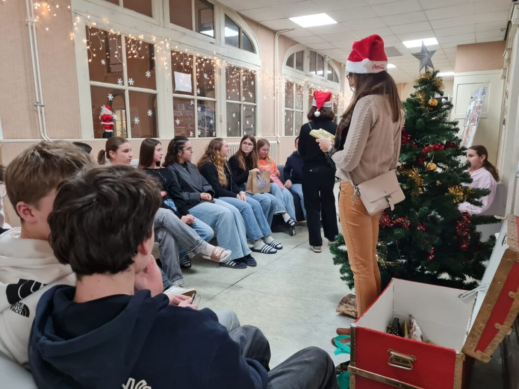 Magie de Noël à l'Internat ! 1 WhatsApp Image 2025 12 19 at 15.11.45