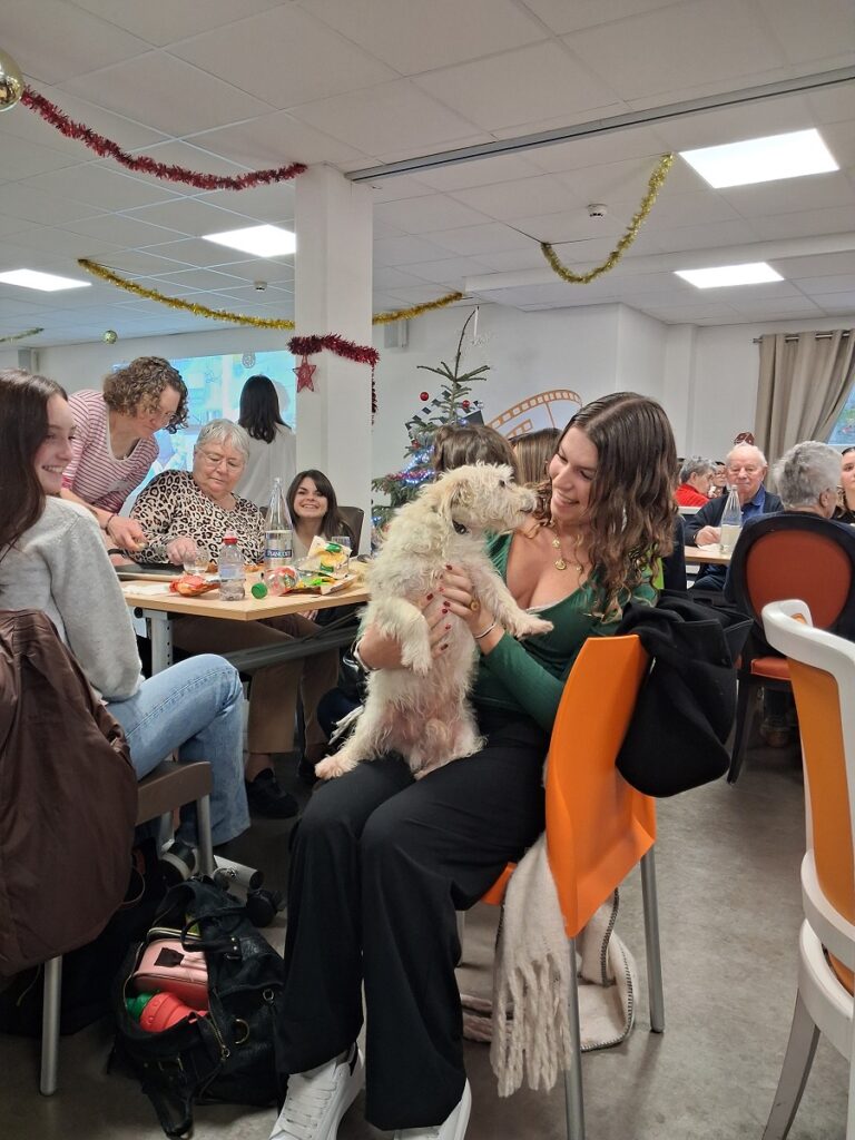 Immersion au cœur de l’innovation : Nos Terminales ST2S en EHPAD ! 13 20260108 131740