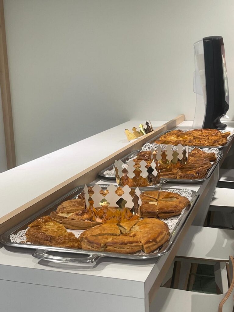 Moment de partage et de gourmandise au lycée ! 1 WhatsApp Image 2026 01 08 at 10.20.12 1