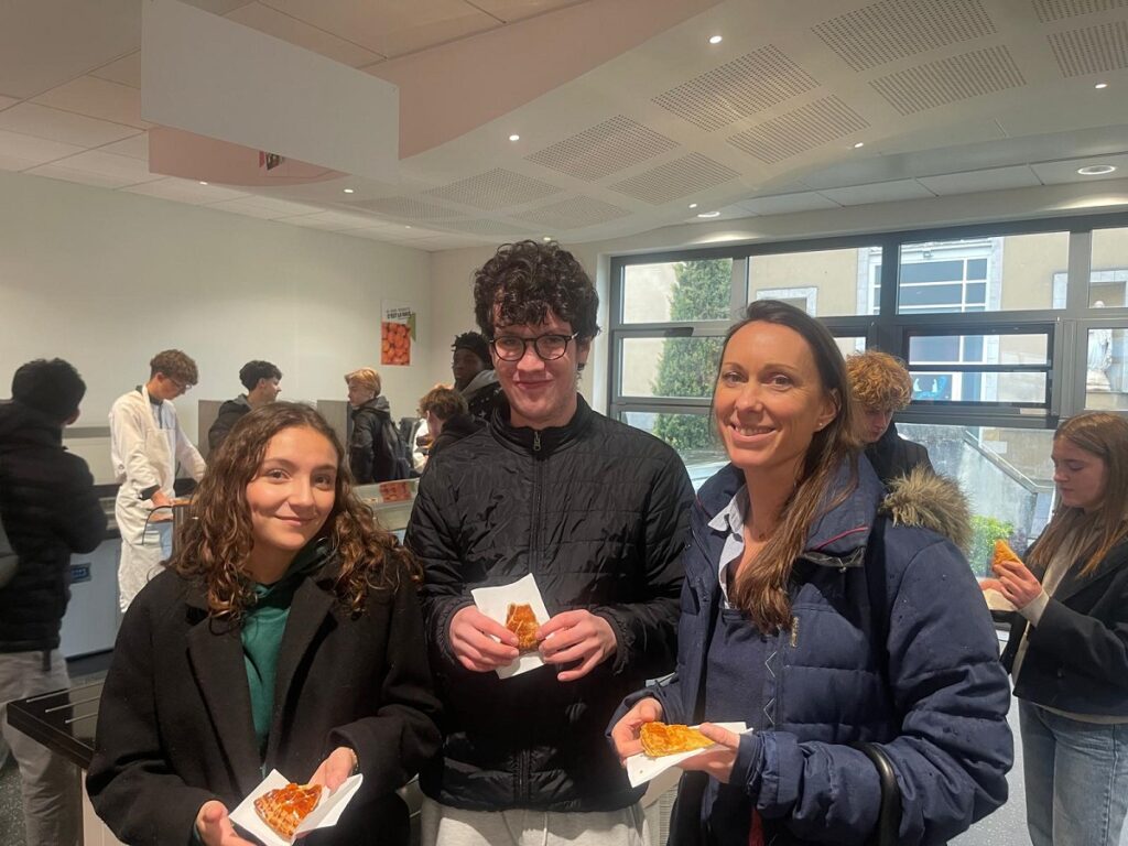 Moment de partage et de gourmandise au lycée ! 7 WhatsApp Image 2026 01 08 at 10.20.13 4