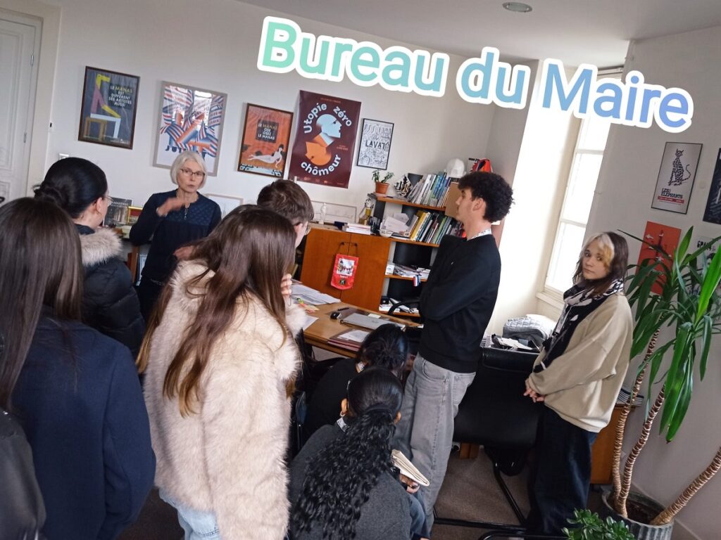 Immersion citoyenne à la Mairie de Laval ! 3 bureau du maire