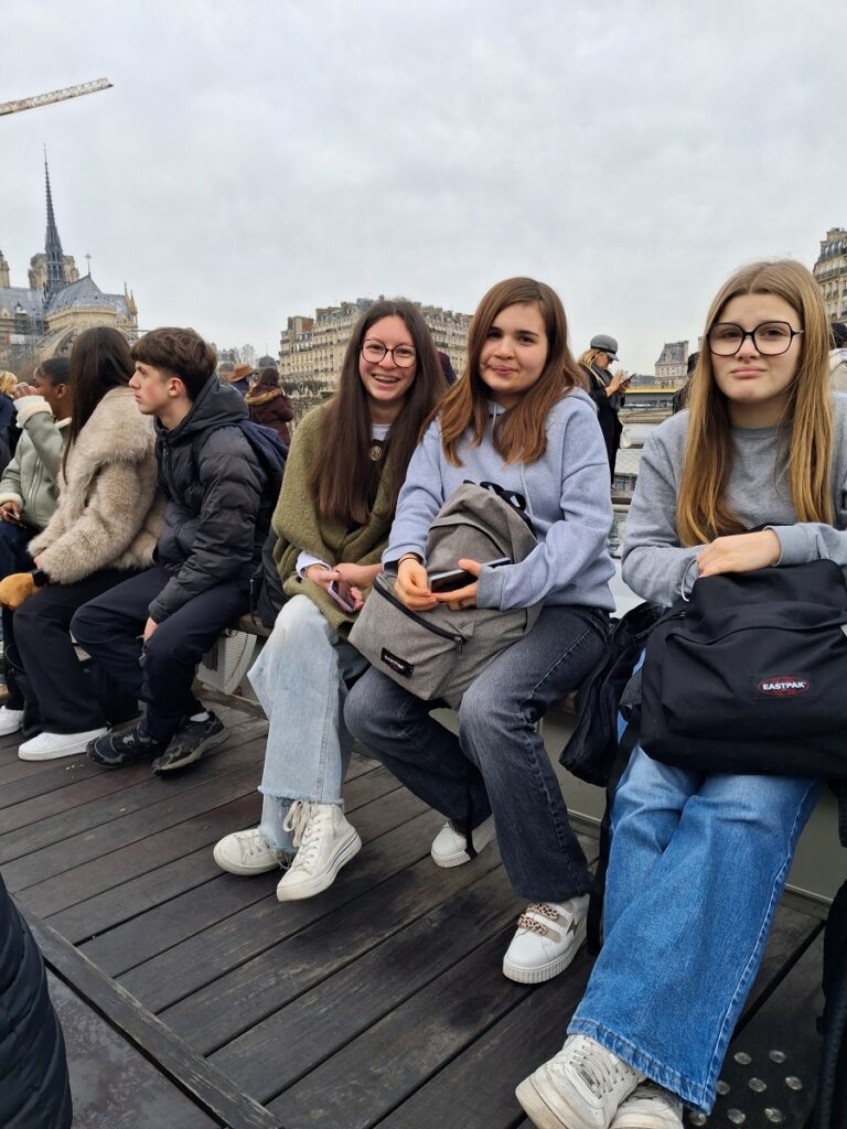 Immersion culturelle et scientifique pour la filière ST2S à Paris 1 20260128 114104