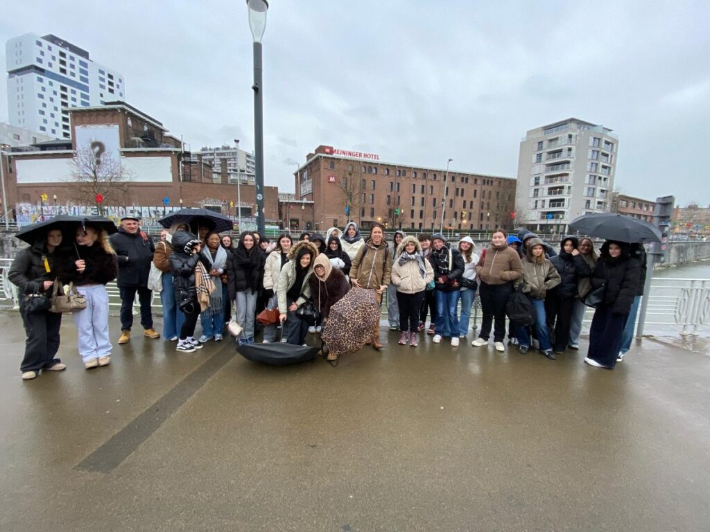 Direction Bruxelles pour nos Terminales ASSP ! 2 WhatsApp Image 2026 02 03 at 09.29.48