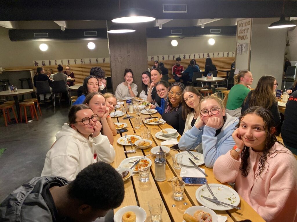 Direction Bruxelles pour nos Terminales ASSP ! 8 WhatsApp Image 2026 02 03 at 21.42.21