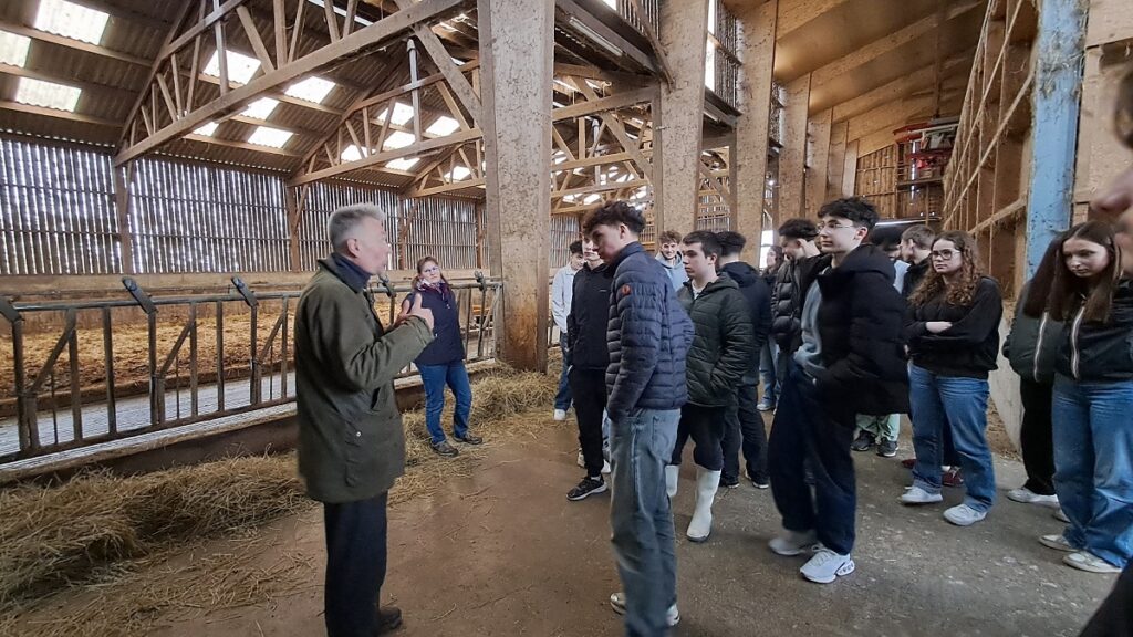 Sortir des manuels pour comprendre la réalité du terrain 3 20260306 152623