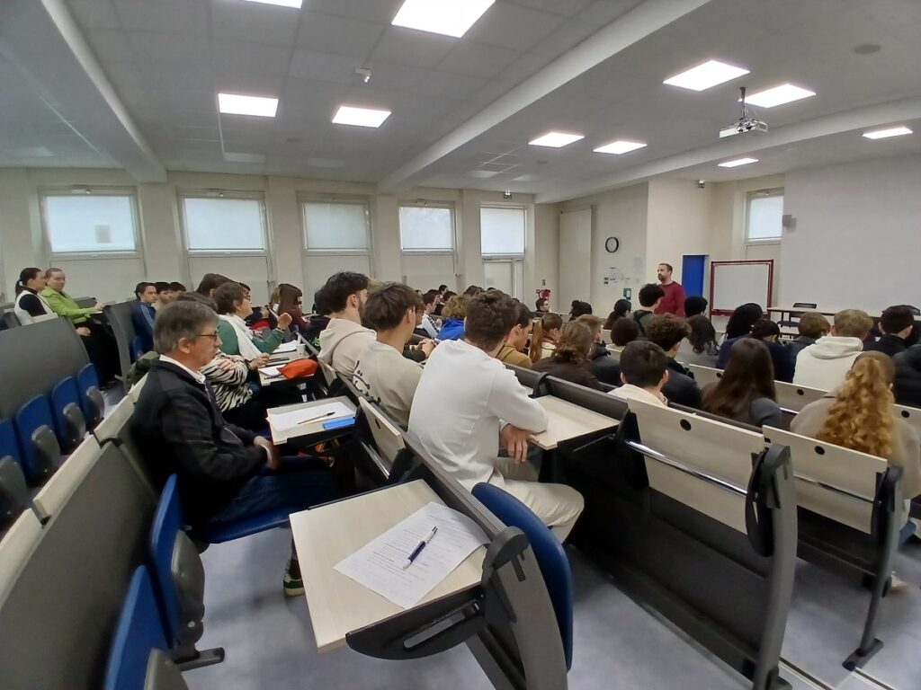 Quand la Finance rencontre le Terrain ! 13 36