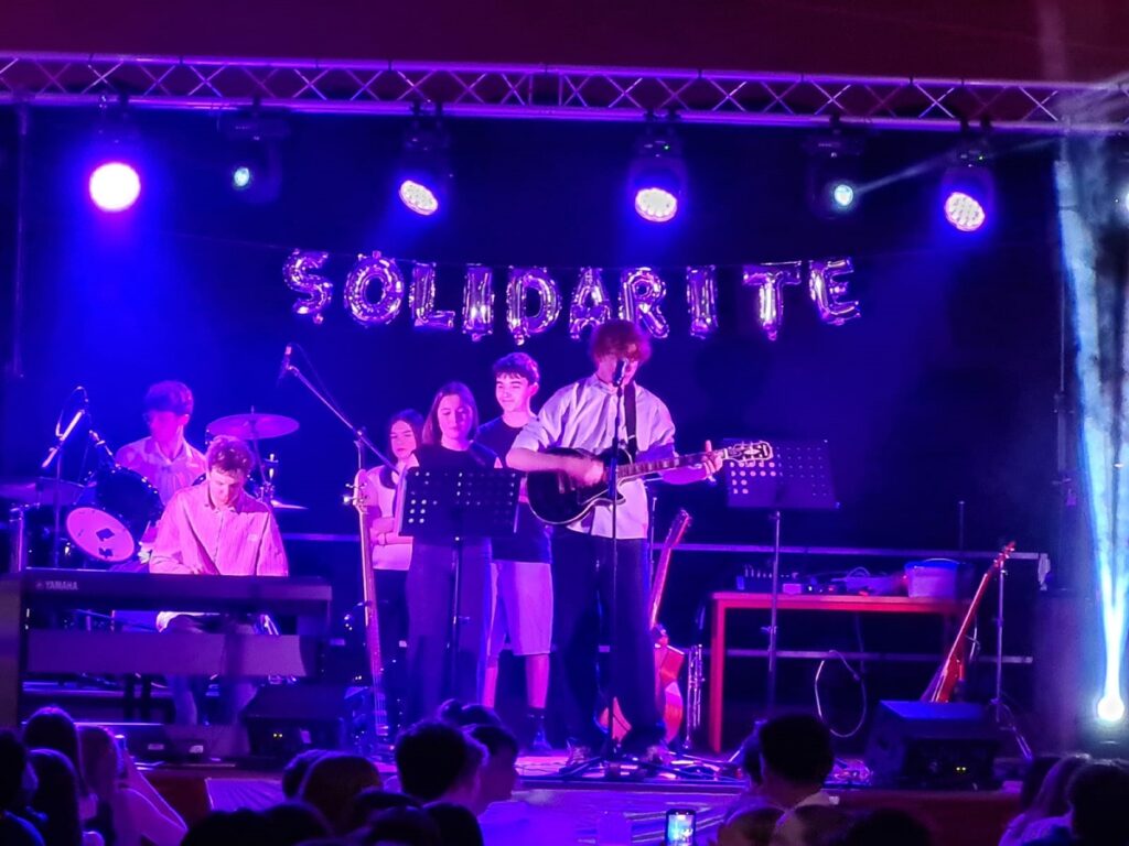 Une soirée sous le signe de la solidarité et du talent ! 1 WhatsApp Image 2026 03 20 at 15.03.05 2