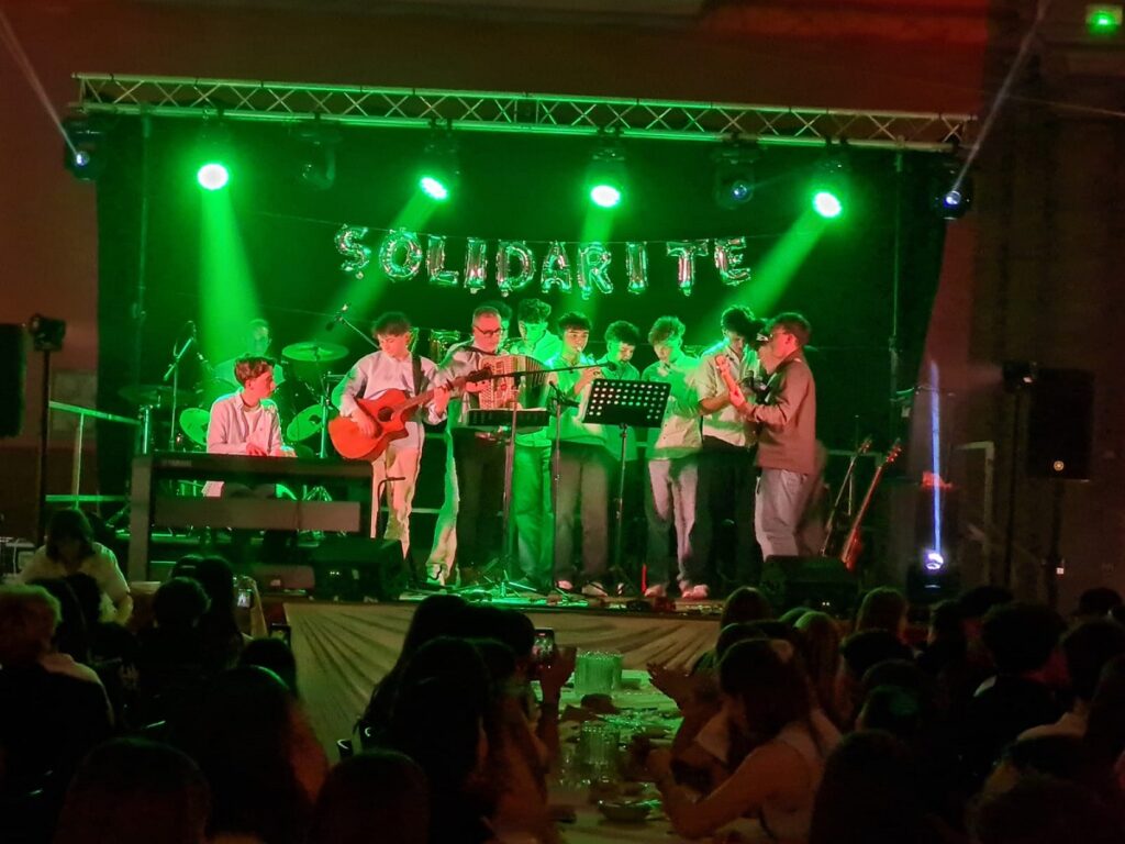 Une soirée sous le signe de la solidarité et du talent ! 18 WhatsApp Image 2026 03 20 at 15.04.45