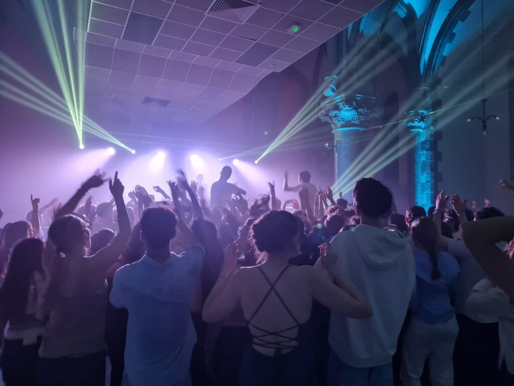 Une soirée sous le signe de la solidarité et du talent ! 17 WhatsApp Image 2026 03 20 at 15.10.01