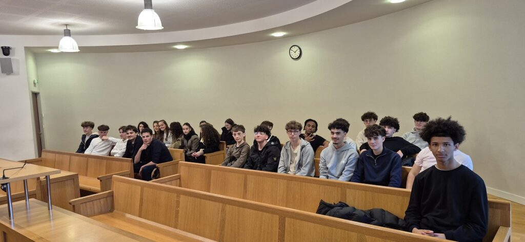 Immersion au cœur de la justice pour nos 1ère MG1 ! 1 20260330 135254 1