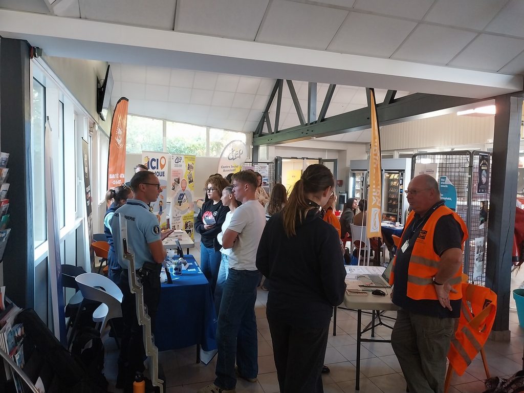 FORUM DES ASSOCIATIONS AU CAMPUS 1 20261006 105423