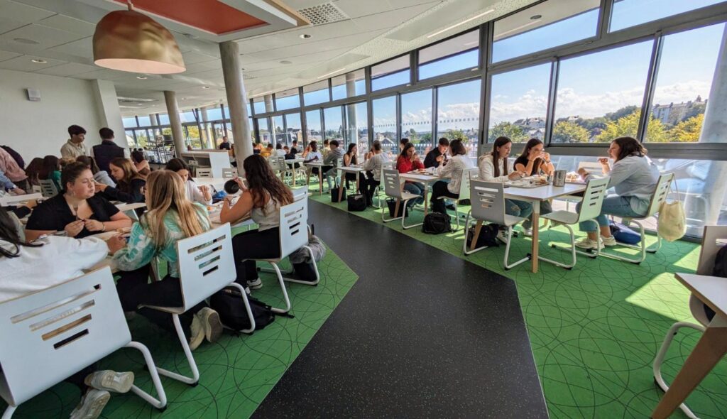 Le restaurant scolaire du lycée Haute-Follis